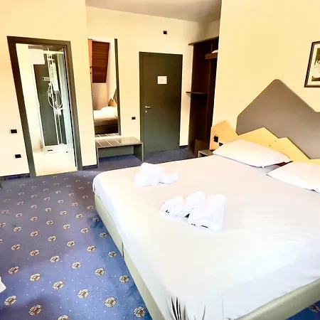Hotel Regina Del Bosco