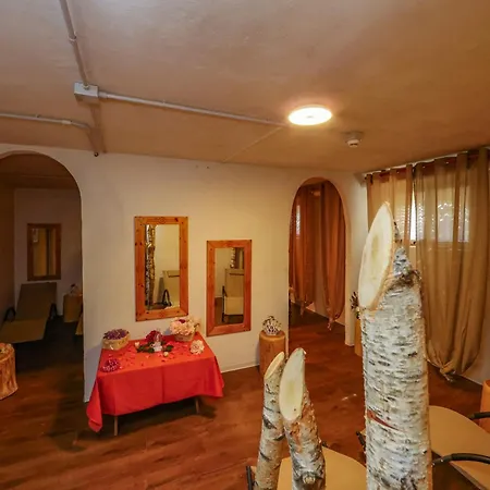 Regina Del Bosco Hotel